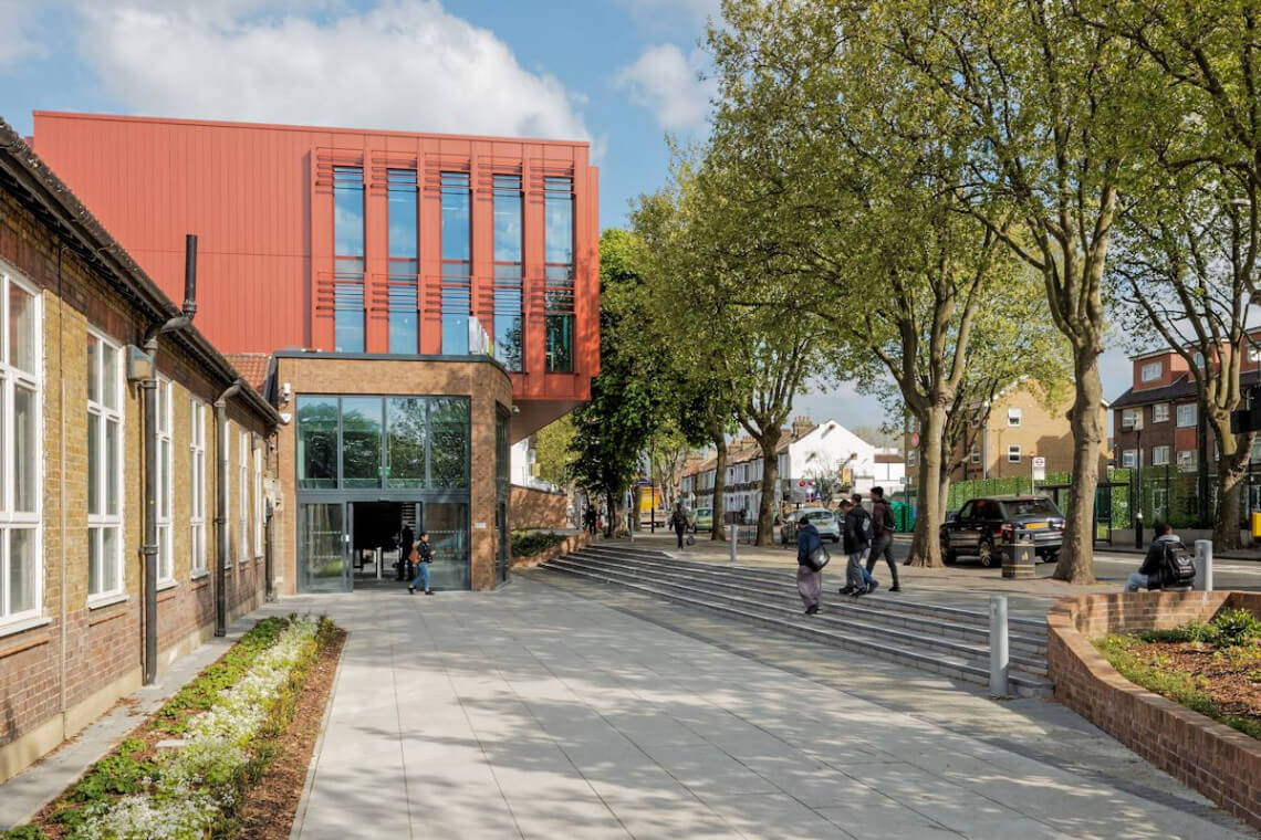Newham Sixth Form Centre (NewVIc)
